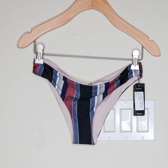 Tavik Women's stripe bikini - Picture 5 of 5